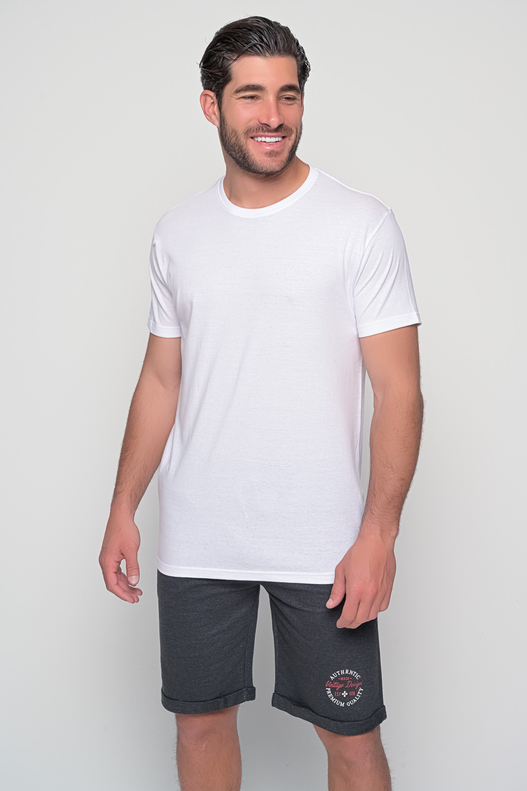 Μπλουζακι ανδρικο μονόχρωμο, λαιμόκοψη, κοντομάνικο σε διάφορα μεγέθη και χρώματα. T-Shirt Ανδρικό | Metropolisfashioncity.gr